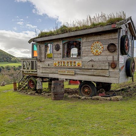 2 X Double Bed Glamping Wagon In Dalby Forest Scarborough Ngoại thất bức ảnh